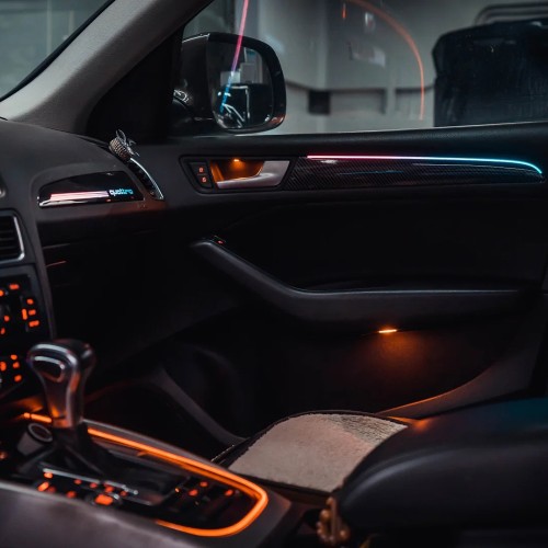AUDI (2009-2016) A4 Dynamic light and shadow